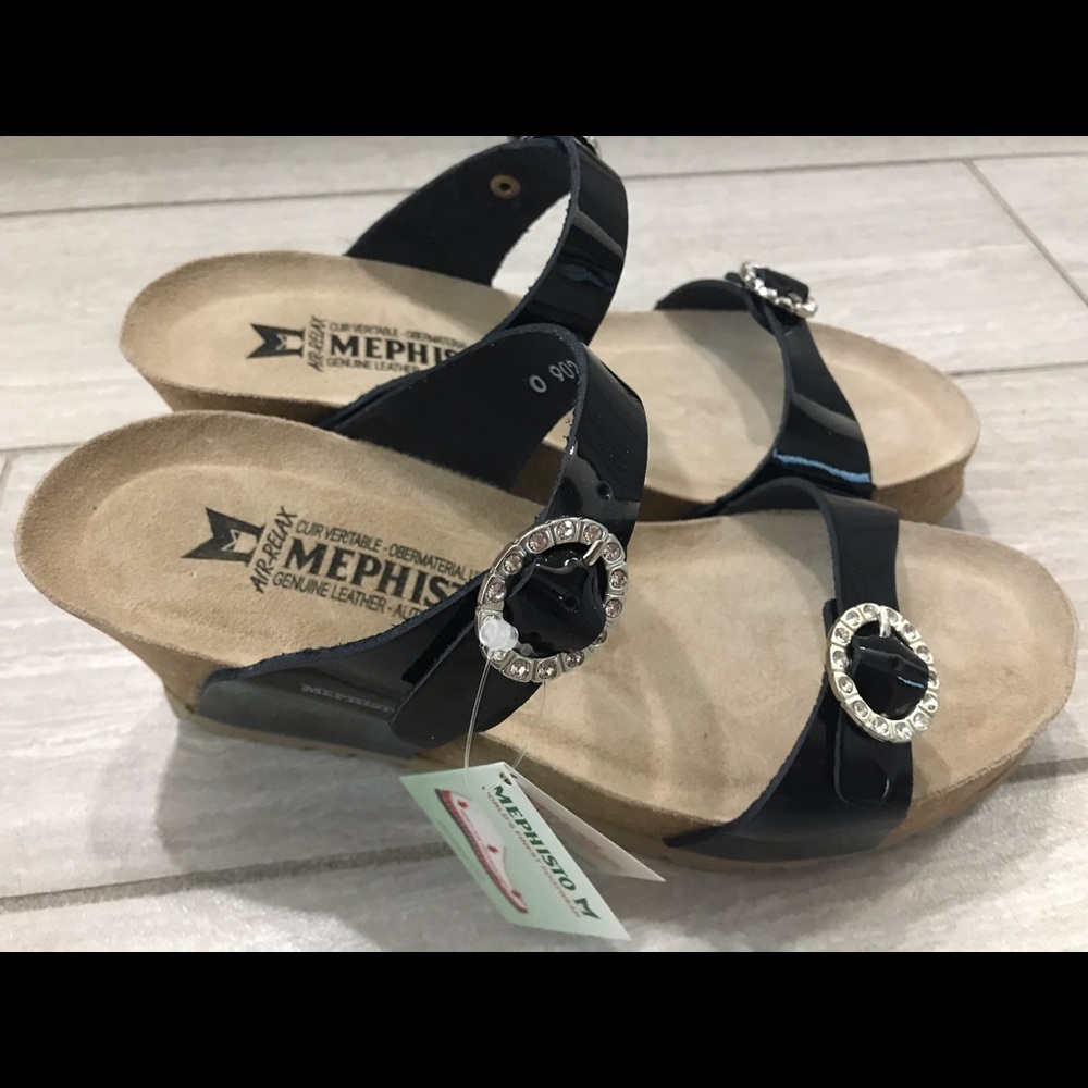 NWT Extremely Rare Mephisto Lidia Sandals Size 37 in Black | Retails for $265